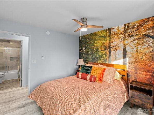 13201 Linden Avenue North 310A, Seattle WA 98133