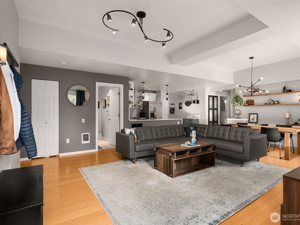 115 W Galer Street 101, Seattle WA 98119