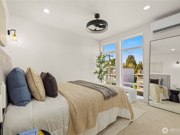 7522 6th Avenue NW, Seattle WA 98117