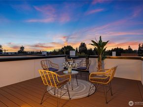 7522 6th Avenue NW, Seattle WA 98117