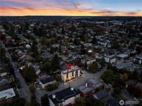 7522 6th Avenue NW, Seattle WA 98117