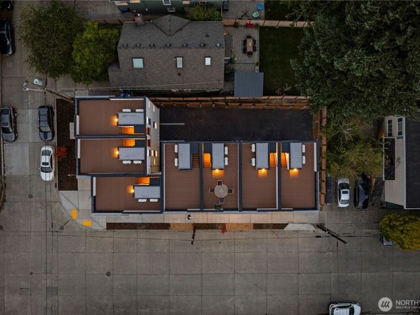 7522 6th Avenue NW, Seattle WA 98117