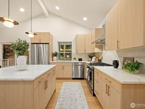 16413 NE 105th Place, Redmond WA 98052