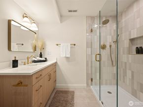 16413 NE 105th Place, Redmond WA 98052