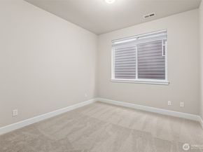 34625 56th Avenue S, Auburn WA 98001