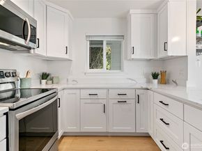 500 Elliott Avenue W 504, Seattle WA 98119