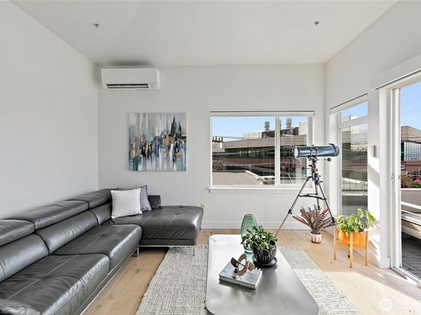 500 Elliott Avenue W 504, Seattle WA 98119