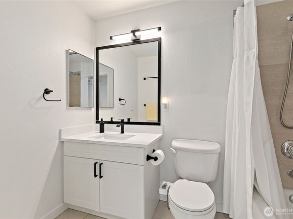 500 Elliott Avenue W 504, Seattle WA 98119