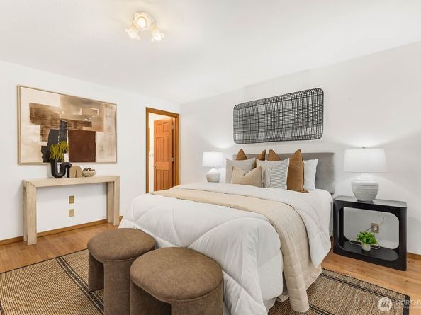 18217 83rd Avenue NE, Kenmore WA 98028