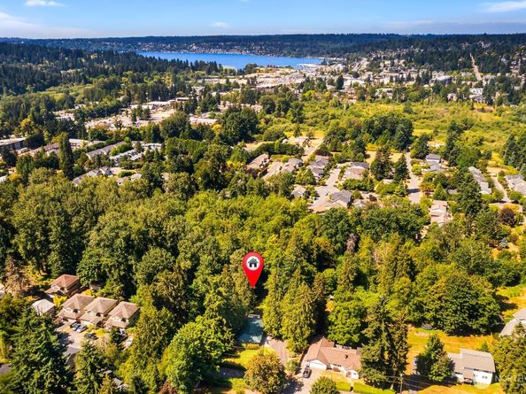 18217 83rd Avenue NE, Kenmore WA 98028