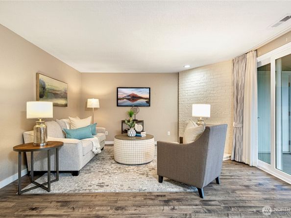 12540 SE 32nd Street 35, Bellevue WA 98005