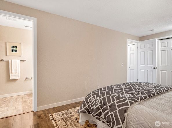 12540 SE 32nd Street 35, Bellevue WA 98005