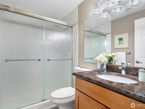 12540 SE 32nd Street 35, Bellevue WA 98005