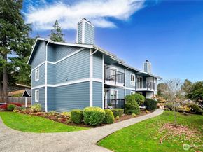 12540 SE 32nd Street 35, Bellevue WA 98005