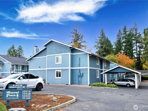 12540 SE 32nd Street 35, Bellevue WA 98005