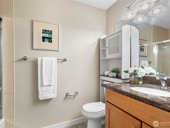 12540 SE 32nd Street 35, Bellevue WA 98005