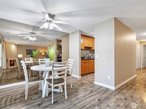 12540 SE 32nd Street 35, Bellevue WA 98005