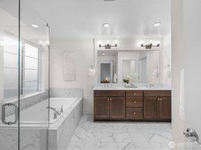 26627 NE Boyd Way 101, Duvall WA 98019