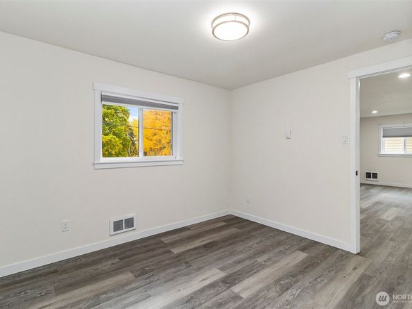 4512 S 3rd Avenue C, Everett WA 98203