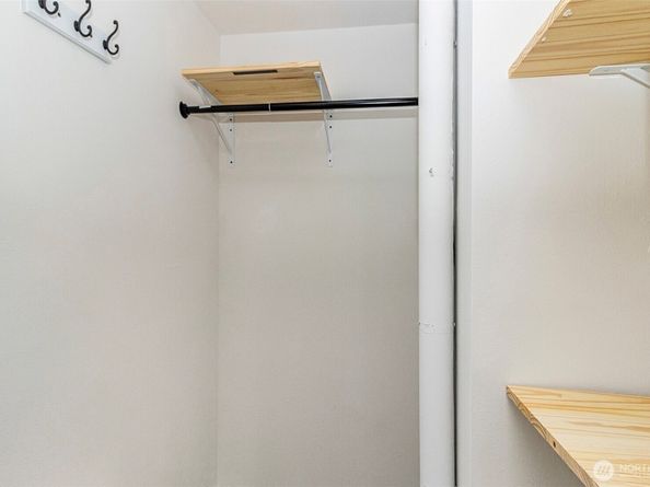 4512 S 3rd Avenue C, Everett WA 98203