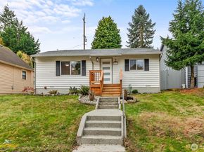 4512 S 3rd Avenue C, Everett WA 98203