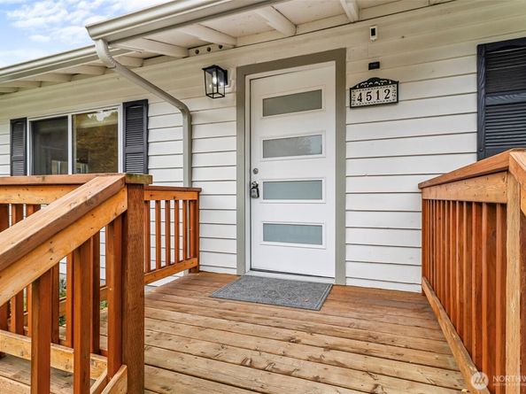 4512 S 3rd Avenue C, Everett WA 98203