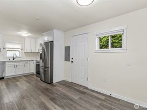 4512 S 3rd Avenue C, Everett WA 98203