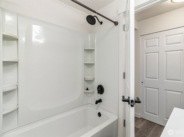 4512 S 3rd Avenue C, Everett WA 98203