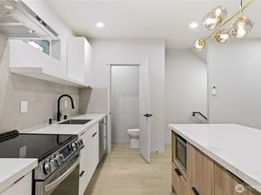 11831 59th Avenue S B, Seattle WA 98178