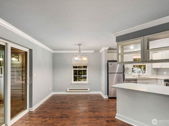 23410 18th Avenue S F101, Des Moines WA 98198