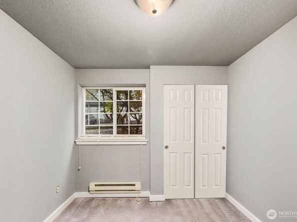 23410 18th Avenue S F101, Des Moines WA 98198