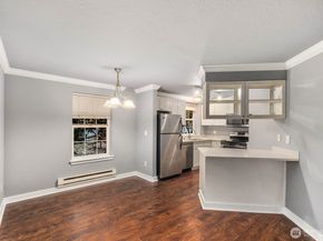 23410 18th Avenue S F101, Des Moines WA 98198