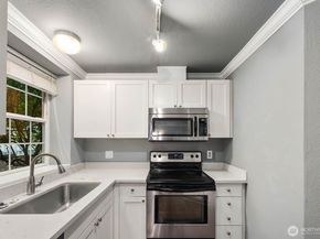 23410 18th Avenue S F101, Des Moines WA 98198