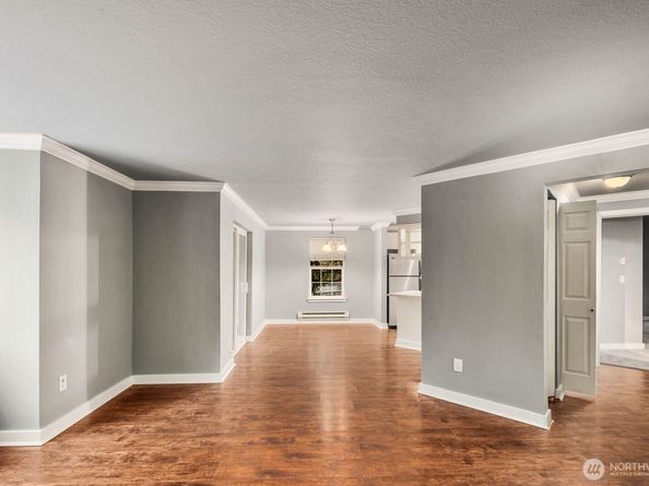 23410 18th Avenue S F101, Des Moines WA 98198