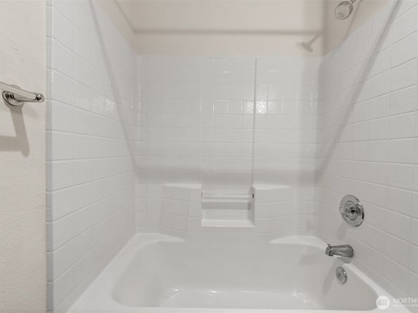 18930 Bothell Everett Hwy D203, Bothell WA 98012