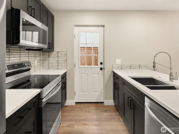 13005 1st Avenue NE, Seattle WA 98125