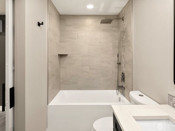 13005 1st Avenue NE, Seattle WA 98125