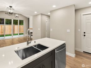 13005 1st Avenue NE, Seattle WA 98125