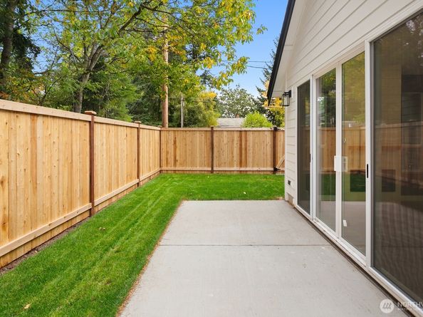 13005 1st Avenue NE, Seattle WA 98125