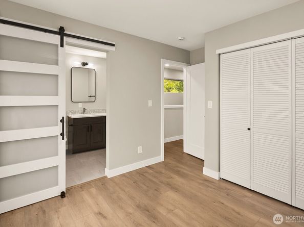 13005 1st Avenue NE, Seattle WA 98125