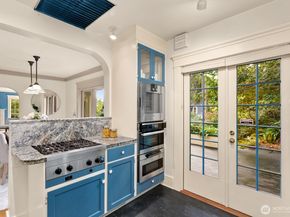 615 36th Avenue, Seattle WA 98122