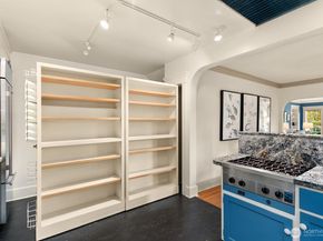 615 36th Avenue, Seattle WA 98122