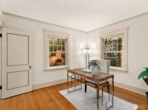 615 36th Avenue, Seattle WA 98122