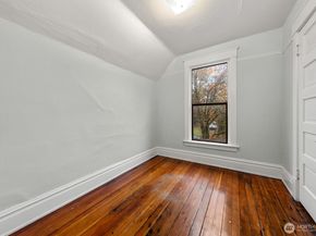 6636 Carleton Avenue S, Seattle WA 98108