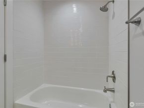 3022 63rd Avenue SW 302, Seattle WA 98116