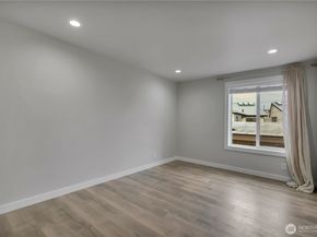 3022 63rd Avenue SW 302, Seattle WA 98116