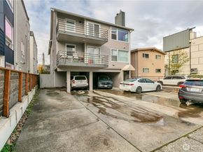 3022 63rd Avenue SW 302, Seattle WA 98116