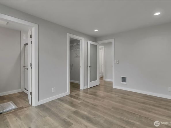 3022 63rd Avenue SW 302, Seattle WA 98116