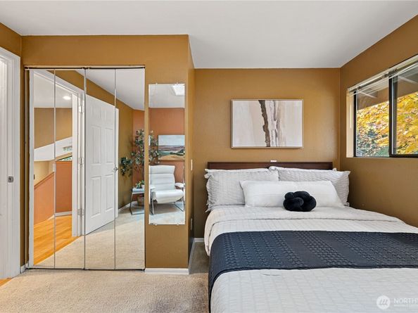 118 168th Avenue NE, Bellevue WA 98008