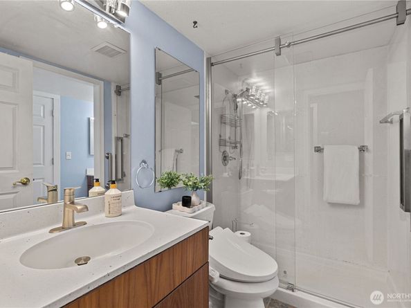 118 168th Avenue NE, Bellevue WA 98008